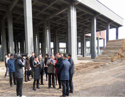 省委常委、西寧市委書記王曉一行來青海物產朝陽物流園區(qū)調研