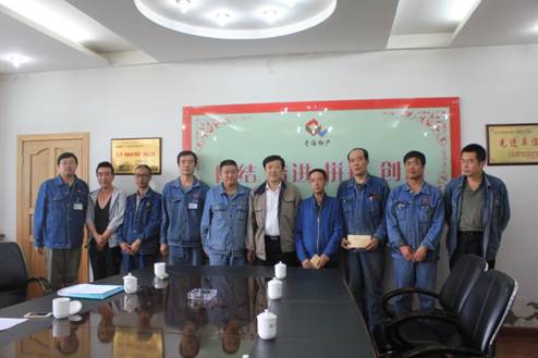 青海物產(chǎn)集團(tuán)黨委開(kāi)展慶祝建黨95周年，走訪慰問(wèn)